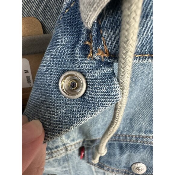 NEW Mens M Levis Hybrid Hoodie Trucker Jacket Blue Gray Relaxed Fit Long Sleeve - Picture 3 of 9